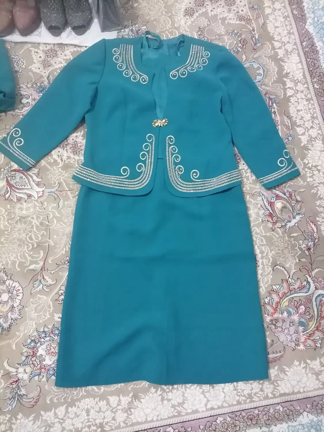 کت دامن|لباس|بجنورد, |دیوار