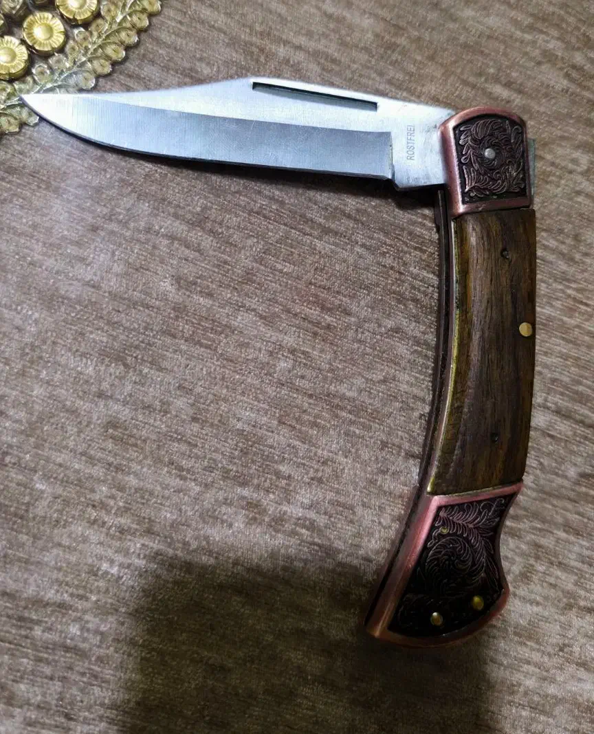 چاقو کلکسیونی|کلکسیون اشیاء عتیقه|سیرجان, |دیوار