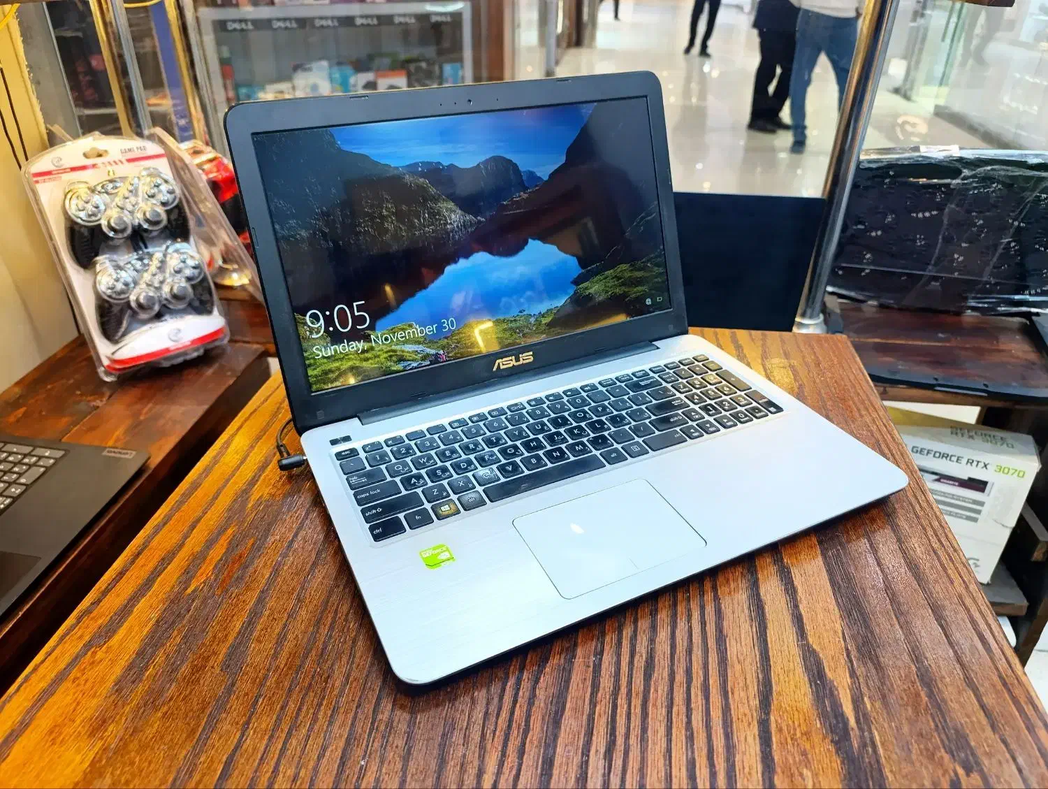 لپ‌تاپ ASUS i7 با گرافیک 2GB سالم و تمیز|رایانه همراه|مشهد, استاد یوسفی (شهرک غرب)|دیوار