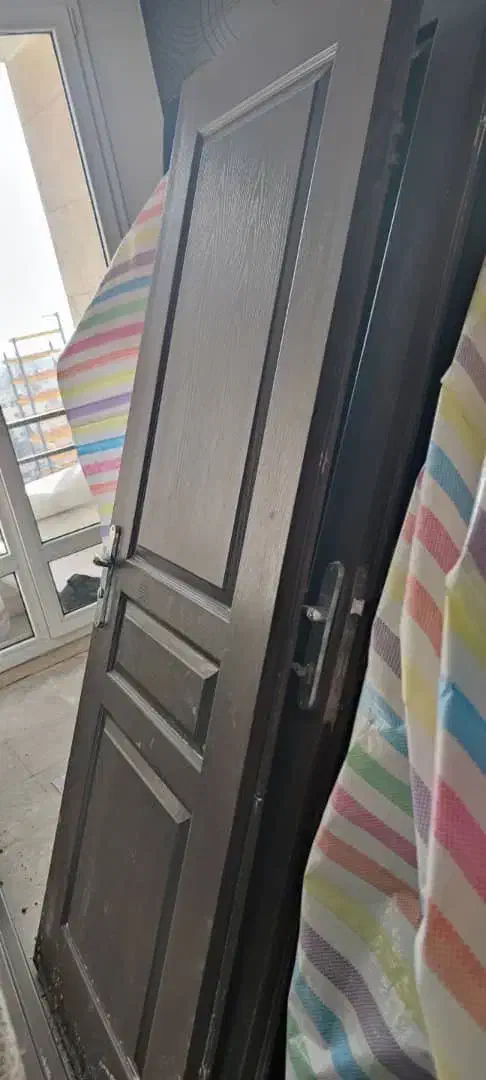 درب چوبی با چهارچوب|مصالح و تجهیزات ساختمان|تهران, اقدسیه|دیوار