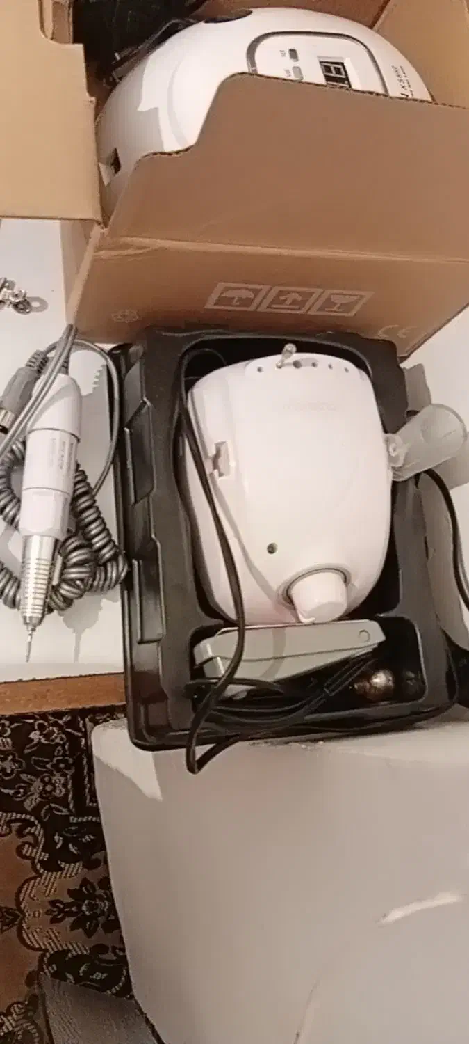 وسایل کاشت ناخن|آرایشگاه و سالنهای زیبایی|کرمانشاه, |دیوار