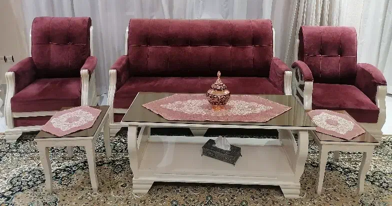 * فروش دو دست مبل *|مبلمان خانگی و میز عسلی|شاهین‌شهر, عطار|دیوار