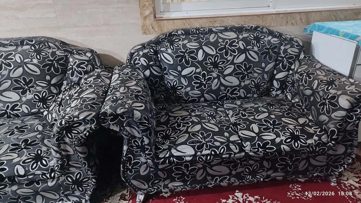 مبل ۷ نفره|مبلمان خانگی و میز عسلی|رشت, حومه رشت|دیوار