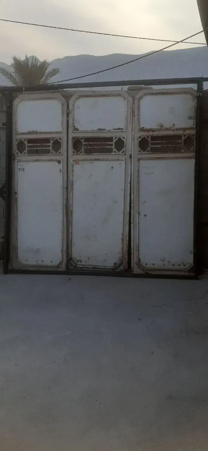 درب منزل|مصالح و تجهیزات ساختمان|کازرون, |دیوار