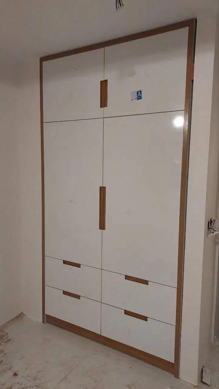 تعمیر درب چوبی کابینت و اجرا انواع مصنوعات چوبی|خدمات پیشه و مهارت|فردیس, منظریه|دیوار