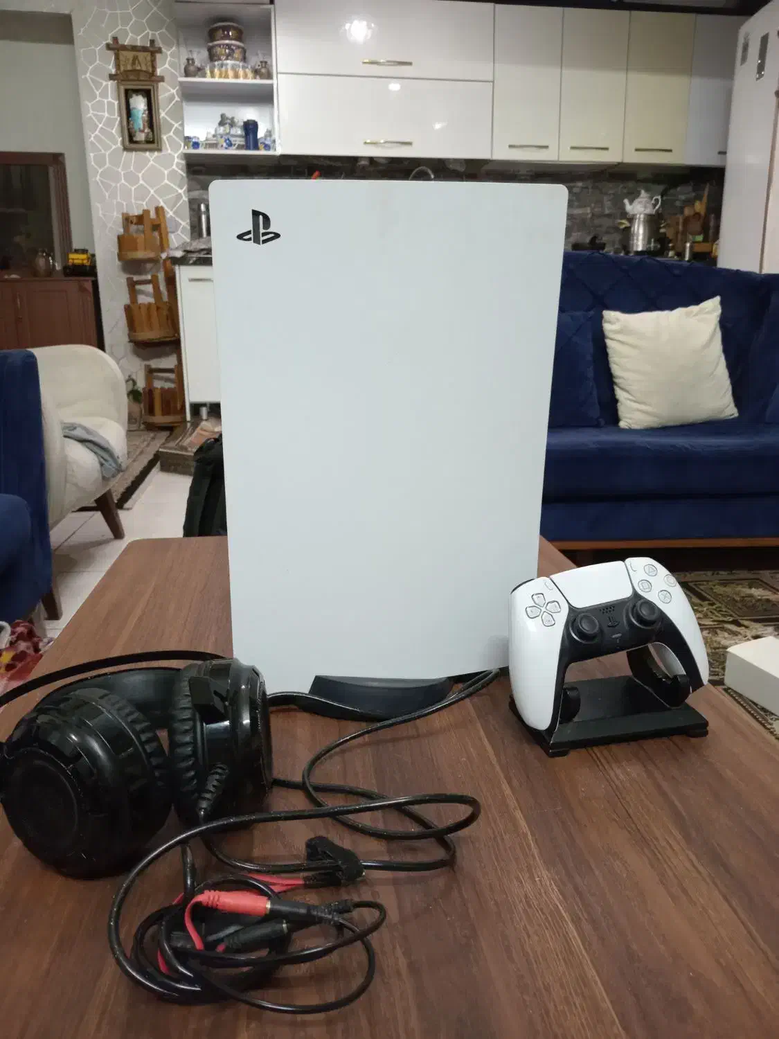 ps5 دستگاه استاندارد در حد اک به همراه هدست گیمینگ|کنسول، بازی ویدئویی و آنلاین|کرج, برغان|دیوار