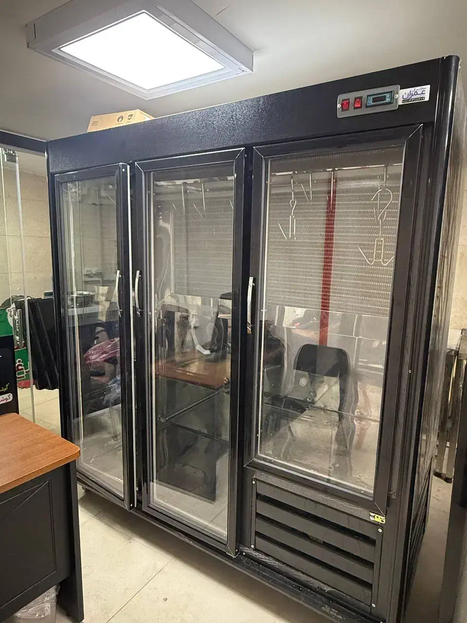 یخچال ایستاده و بخواب و سایر وسایل قصابی در حد نو|یخچال و فریزر|ساری, |دیوار