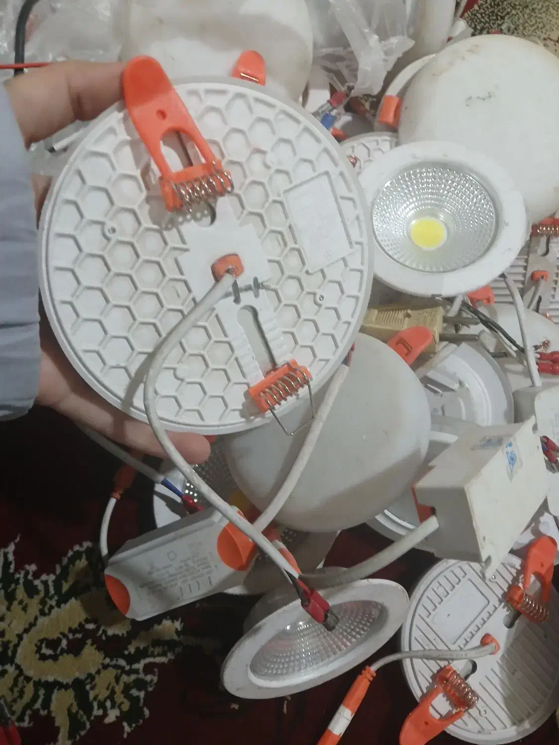 پنل ال ای دی ۱۶ و ۱۸ وات|لامپ و چراغ|شیراز, جوادیه|دیوار