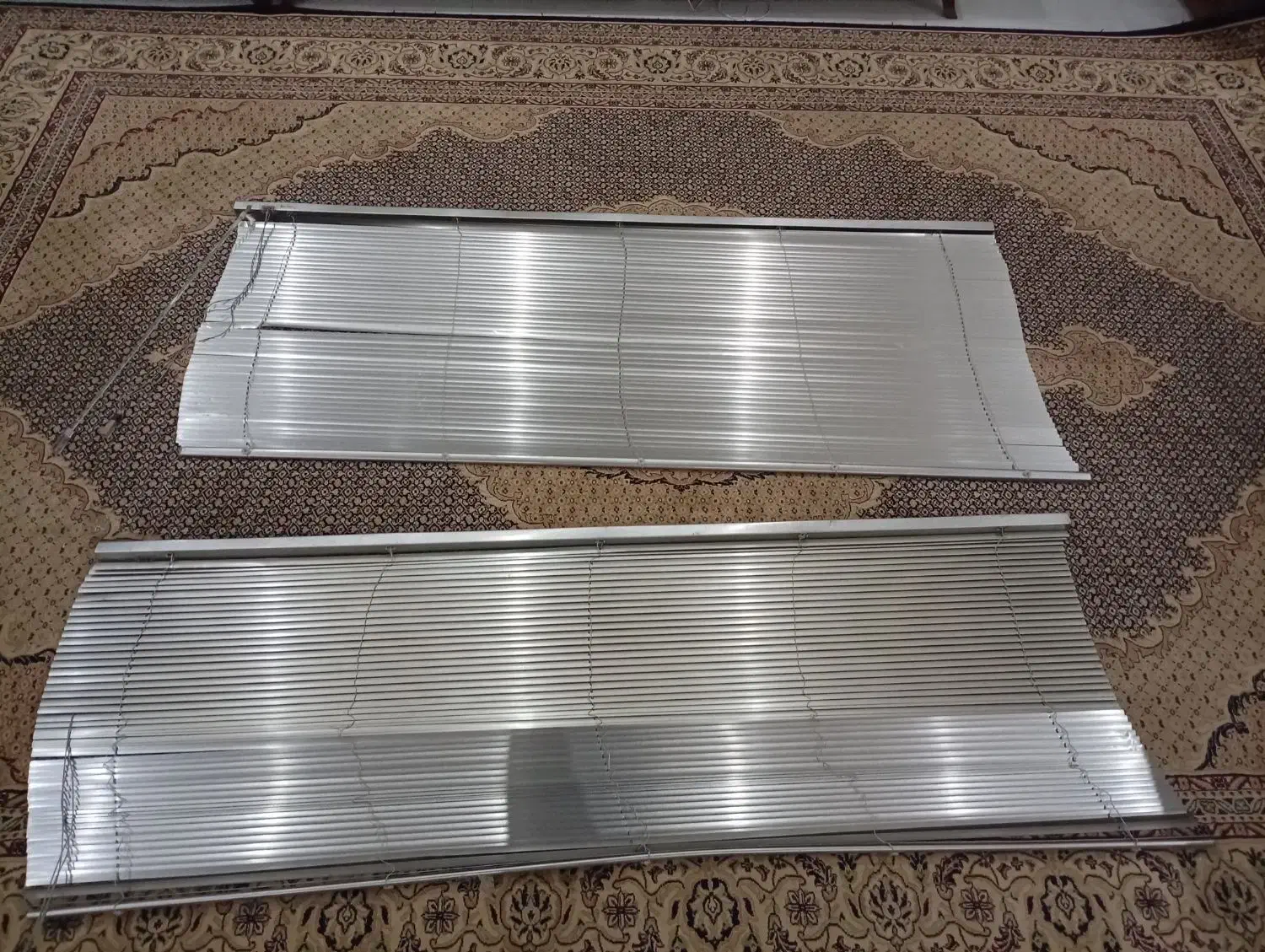 دو عدد پرده کرکره هم مناسب مغازه و منزل|پرده، رانر، رومیزی|اسلامشهر, شهرک واوان|دیوار