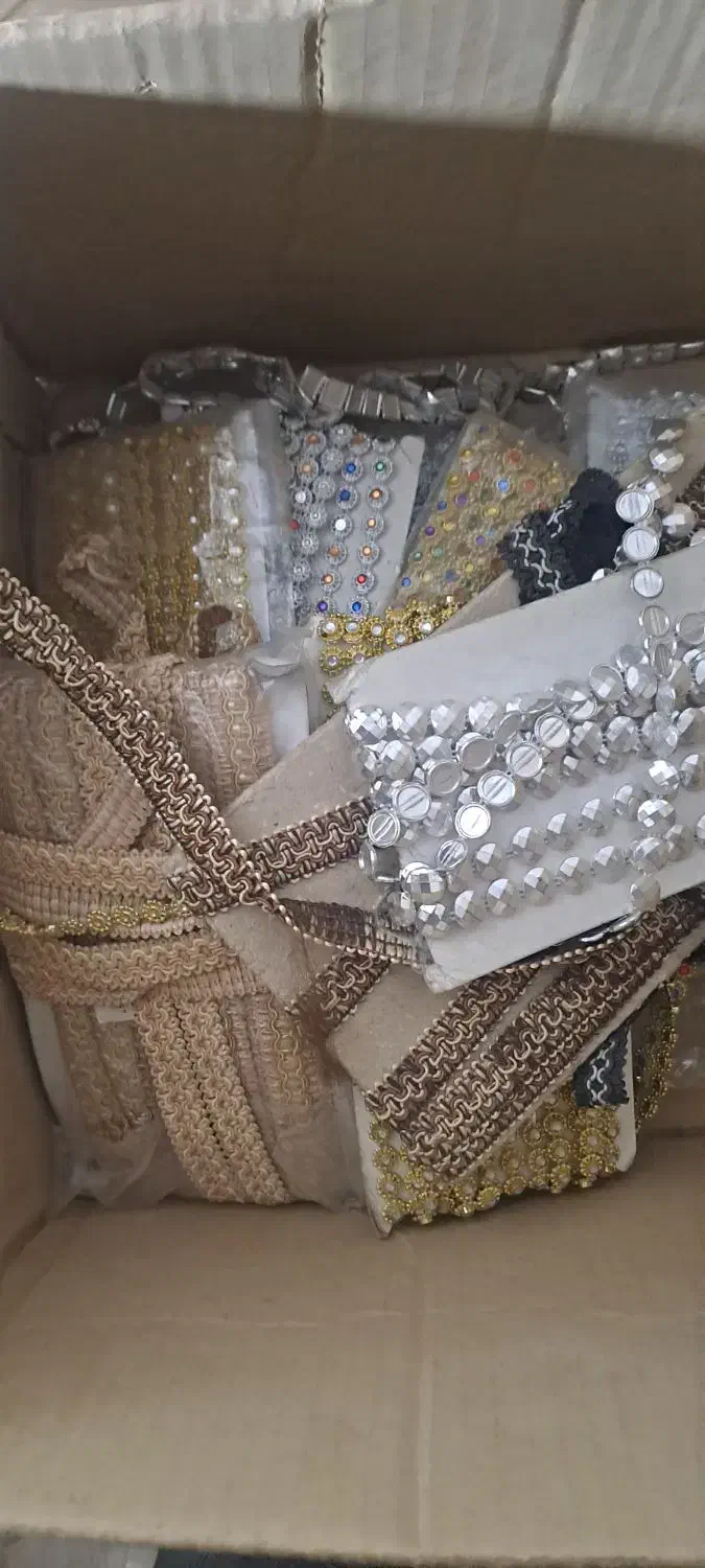 سرمه گرد.سرمه پهن|آرایشی، بهداشتی، درمانی|میبد, |دیوار