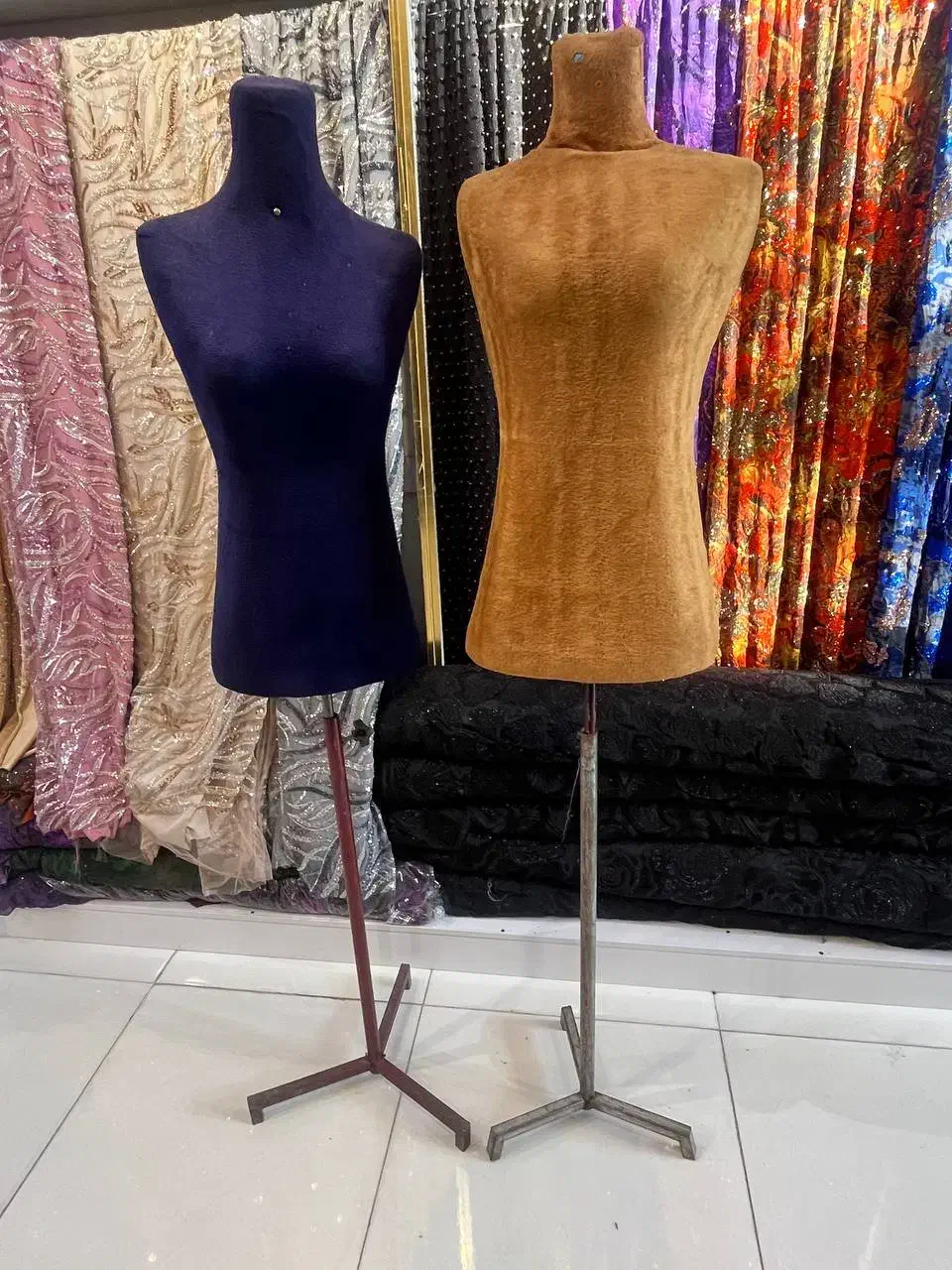 دو عدد مانکن سالم|فروشگاه و مغازه|کرمانشاه, |دیوار