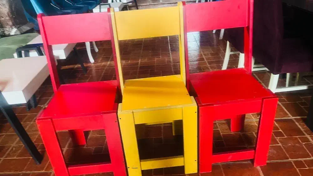 صندلی برای مدرسه یا کافه|صندلی و نیمکت|لاهیجان, گلستان|دیوار