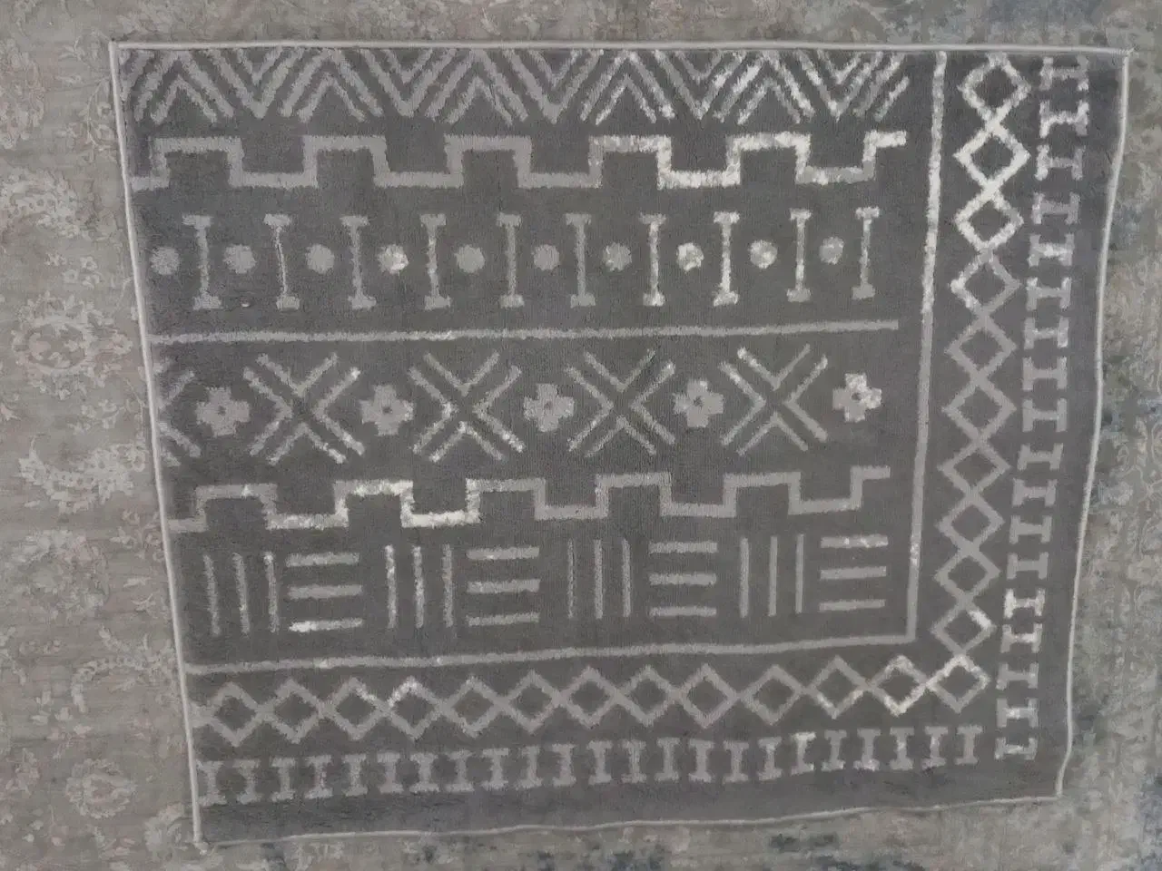 گلیم فرش آشپزخانه|گلیم، جاجیم، گبه|شهریار, شهرک شاهد|دیوار