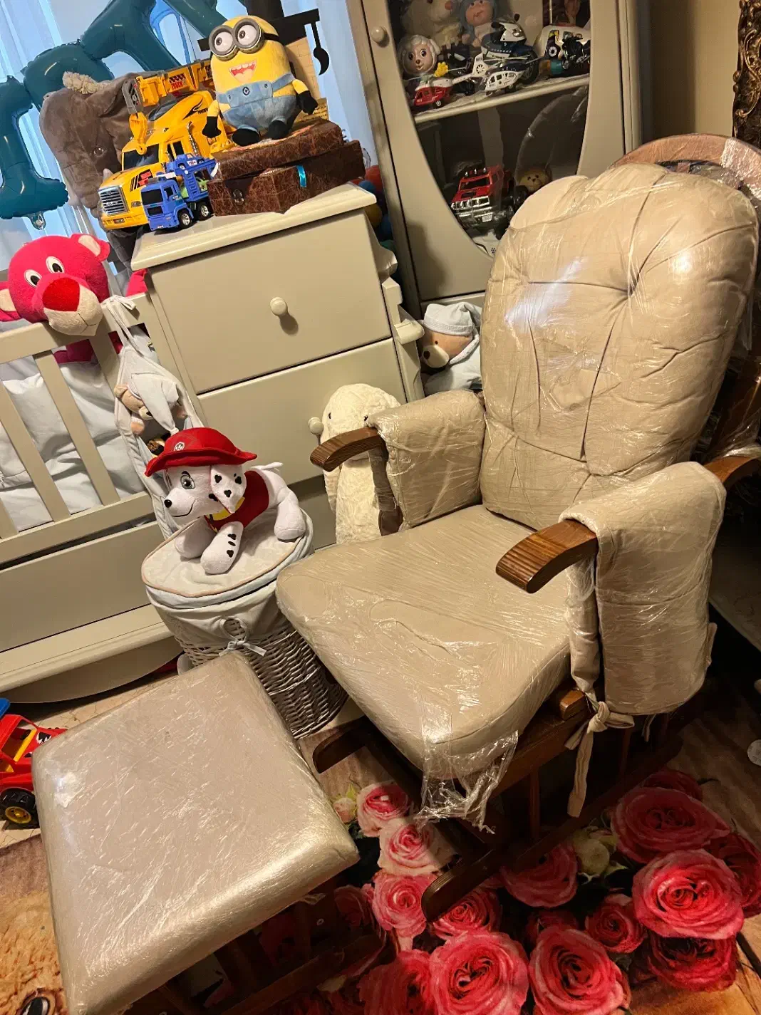 صندلی راحتی و شیردهی مادر|تخت و صندلی بچه|تهران, جنتآباد مرکزی|دیوار