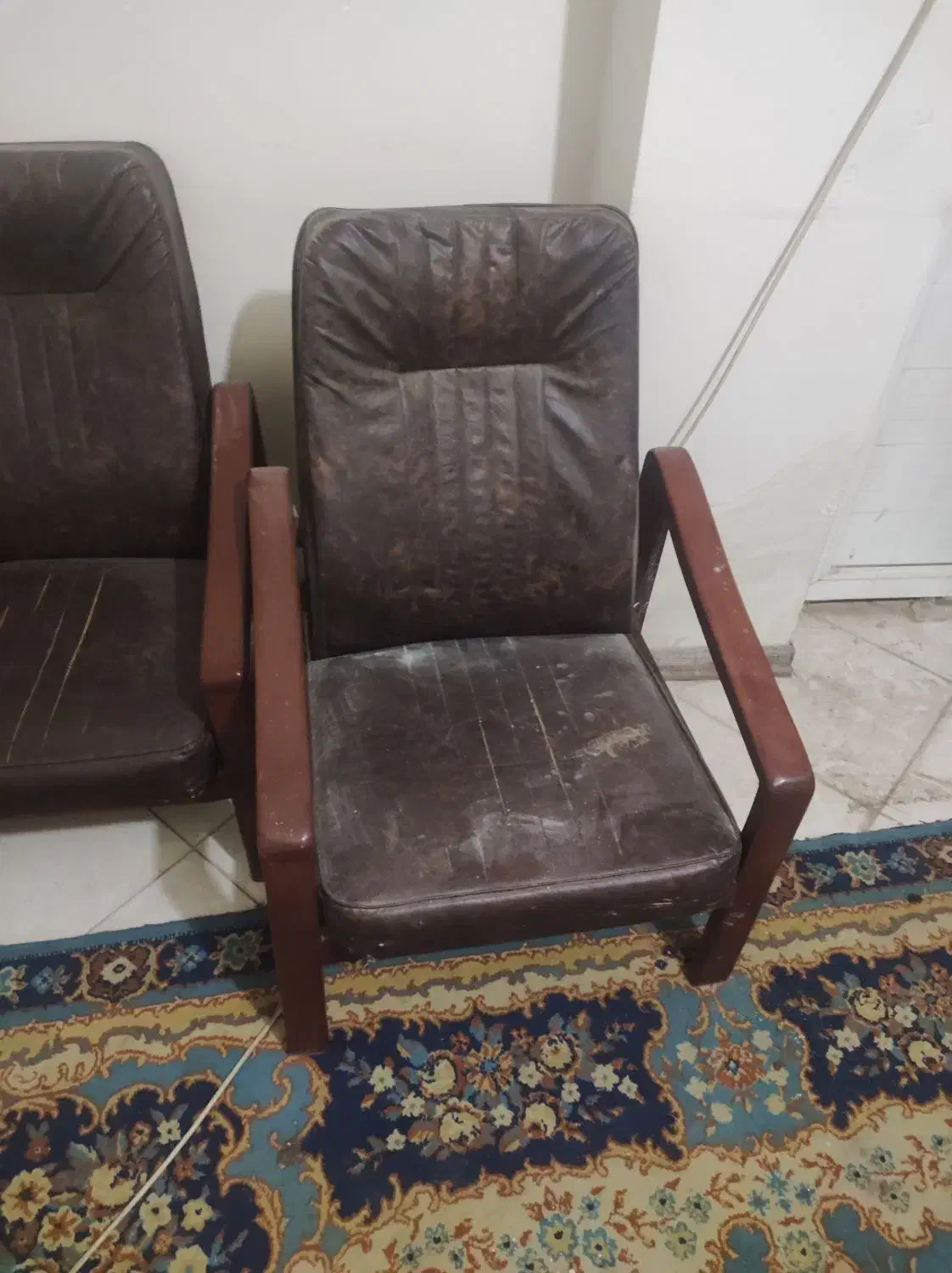 صندلی اداری|صندلی و نیمکت|گلبهار, شهر جدید گلبهار|دیوار