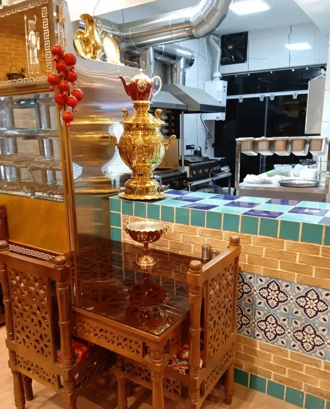 اجاره بیرون بر رستوران(بلوار بعثت با تمام وسایل )|اجارهٔ مغازه و غرفه|شیراز, تلخ داش|دیوار