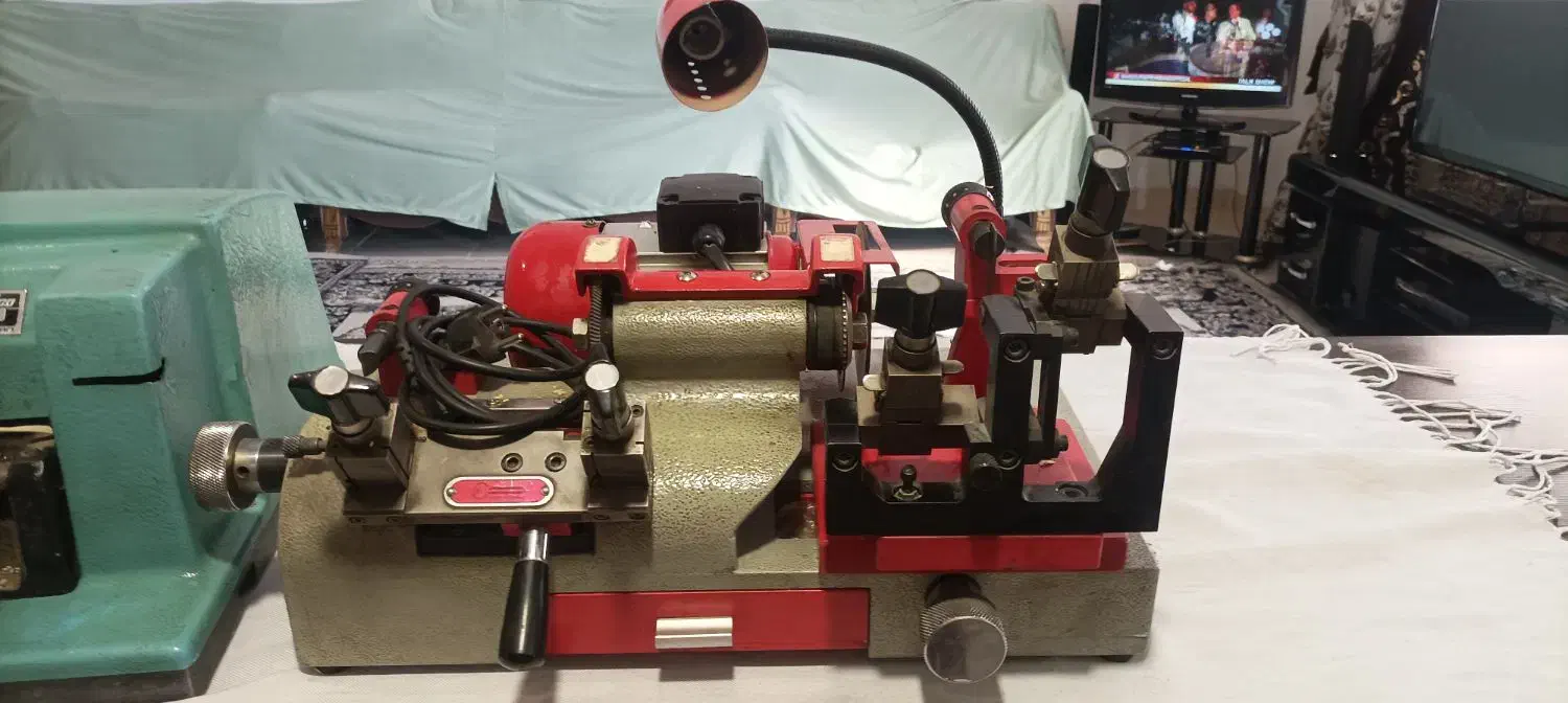 کلیه لوازم کلید سازی|ابزارآلات|فردیس, شهرک شهید حسینی|دیوار