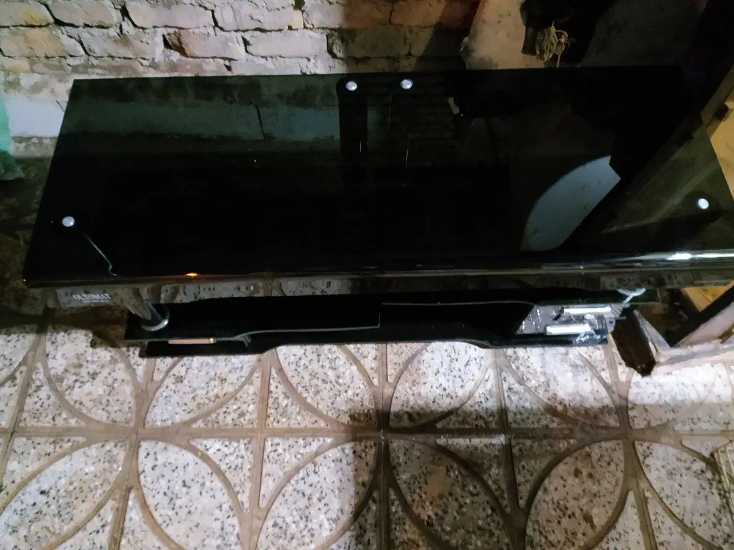 میزال سی دی|میز تلویزیون|پیر بکران, |دیوار