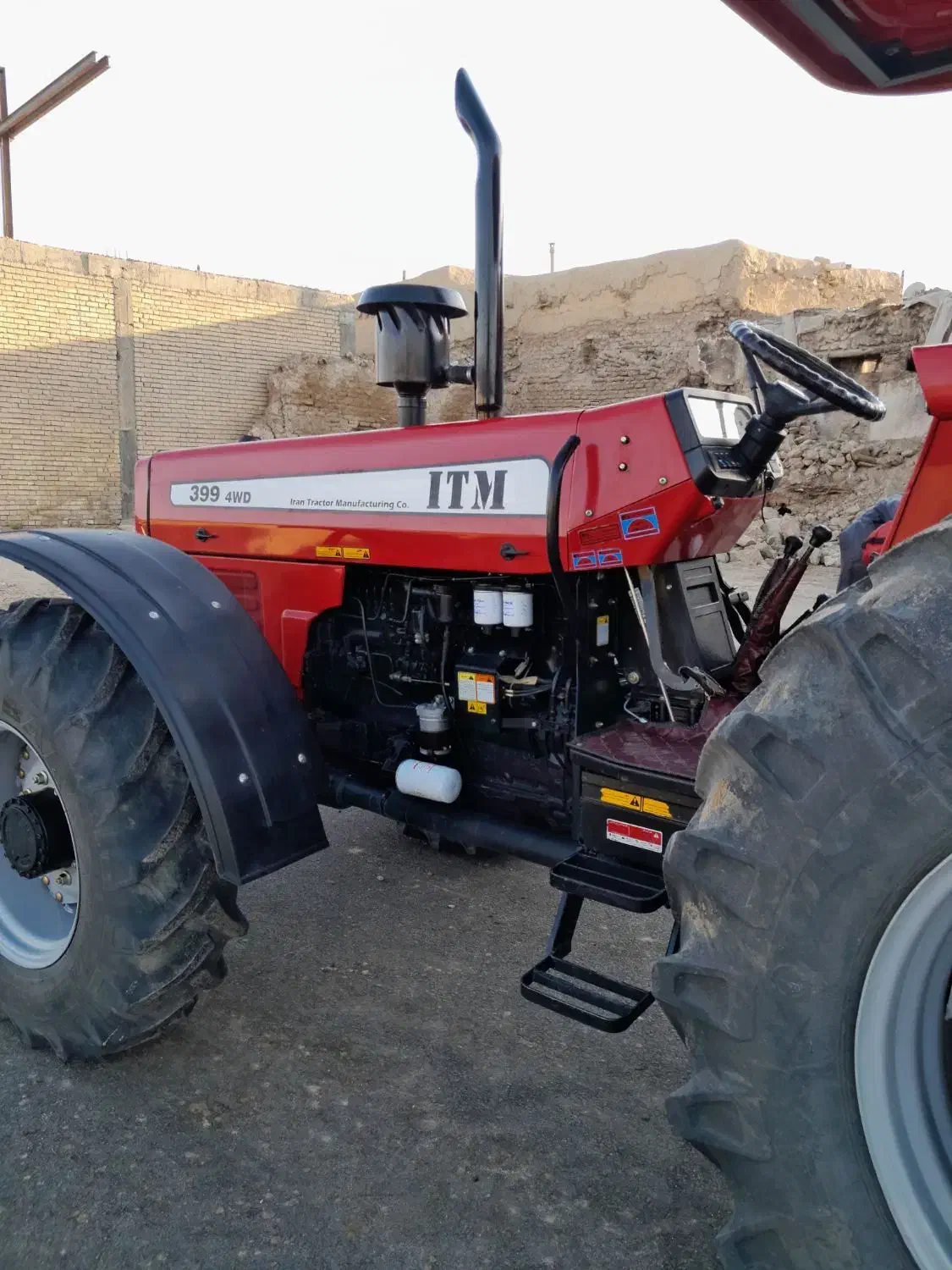 تراکتور مدل ۳۹۹|خودرو سنگین|دیواندره, |دیوار