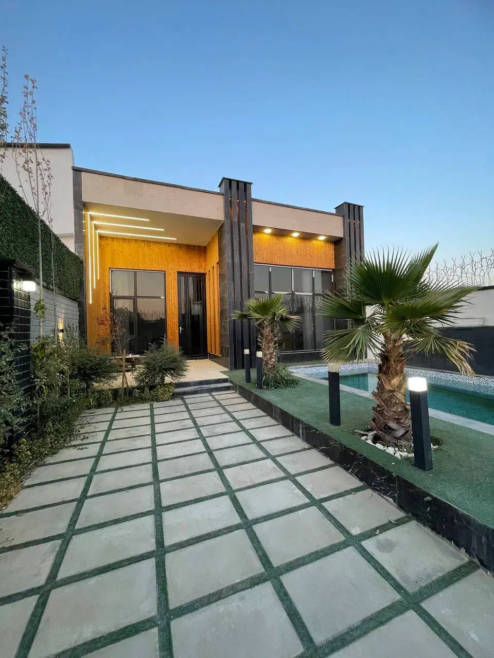 ویلا تهراندشت ۳۰۰متری امکانات شهری|فروش خانه و ویلا|کرج, گلشهر|دیوار