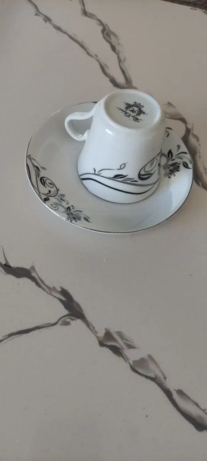 یک دست فنجان دوعددجاقاشقی ده عددشراب خوری|ظروف سرو و پذیرایی|بیجار, |دیوار