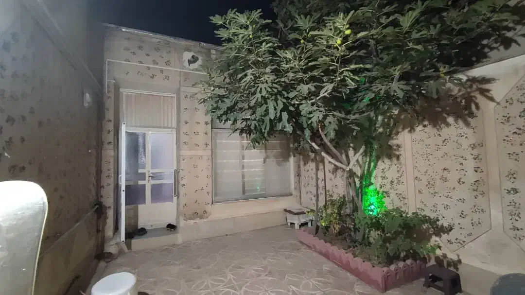 خانه نقلی حیاط دار|فروش خانه و ویلا|میانه, |دیوار