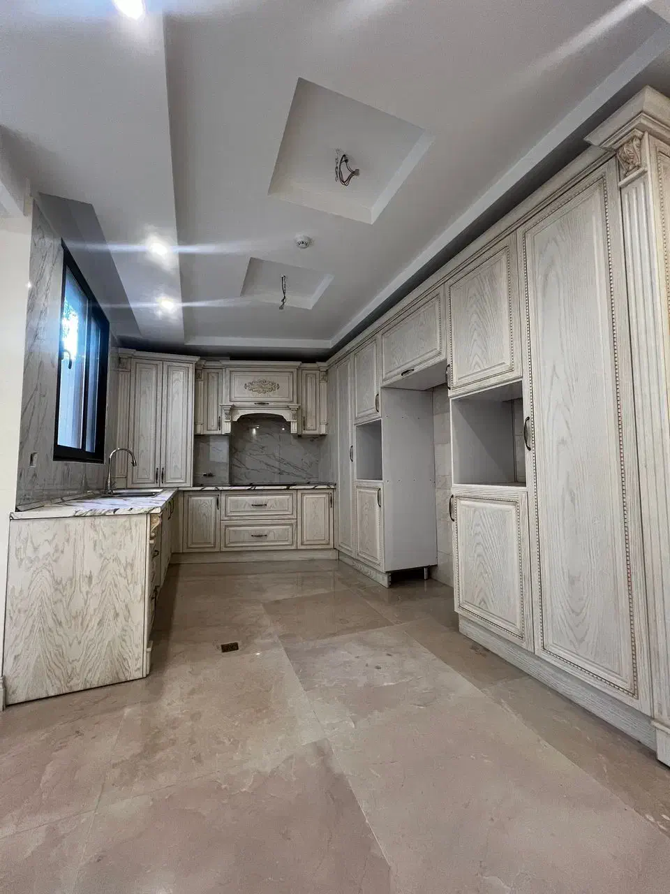 200متر 3خواب 2مستر فرمانیه شرقی/ 3پارکینگ/ نوساز|فروش آپارتمان|تهران, کامرانیه|دیوار