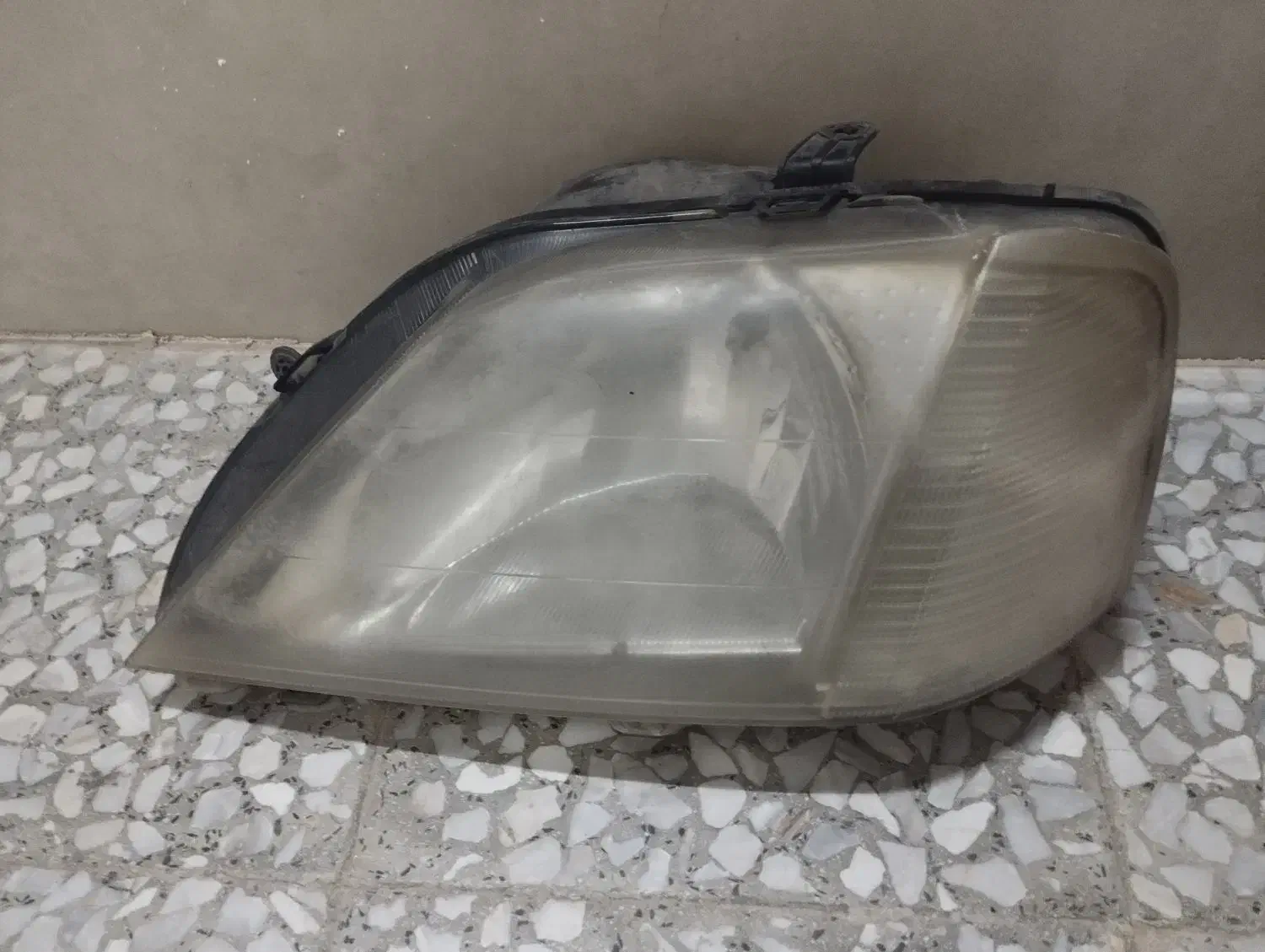 چراغ جلو  ال ۹۰|قطعات یدکی و لوازم جانبی|قم, سراجه (۱۵ خرداد)|دیوار