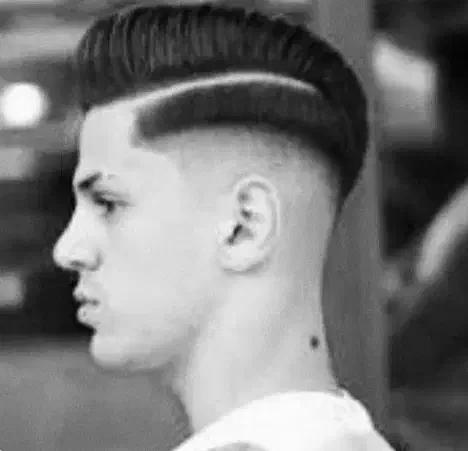 کوتاه کردن مو و ریش رایگان|خدمات آرایشگری و زیبایی|رشت, گلسار|دیوار