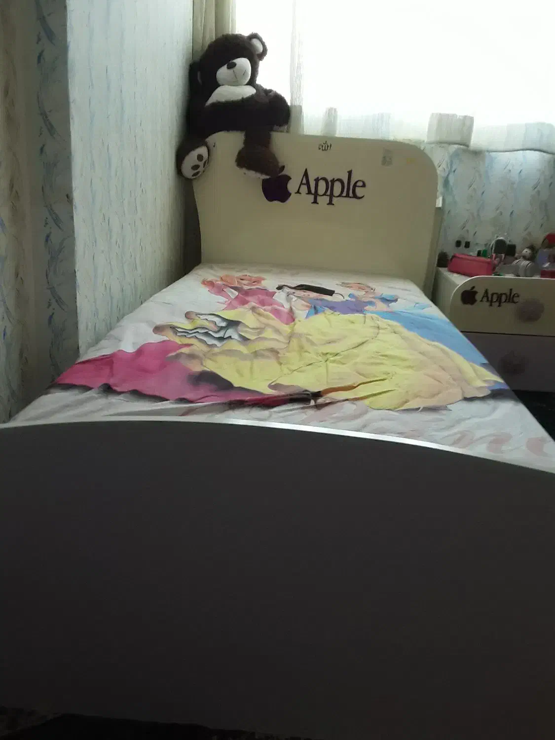 تخت خواب نوجوان کاملا نوهست و۳ماه خودمون خریدیم|تشک تختخواب|گلبهار, شهر جدید گلبهار|دیوار