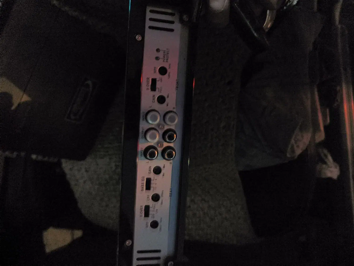 دو عدد آمپ 4خروجی و 2خروجی|صوتی و تصویری|مشهد, شیرودی|دیوار