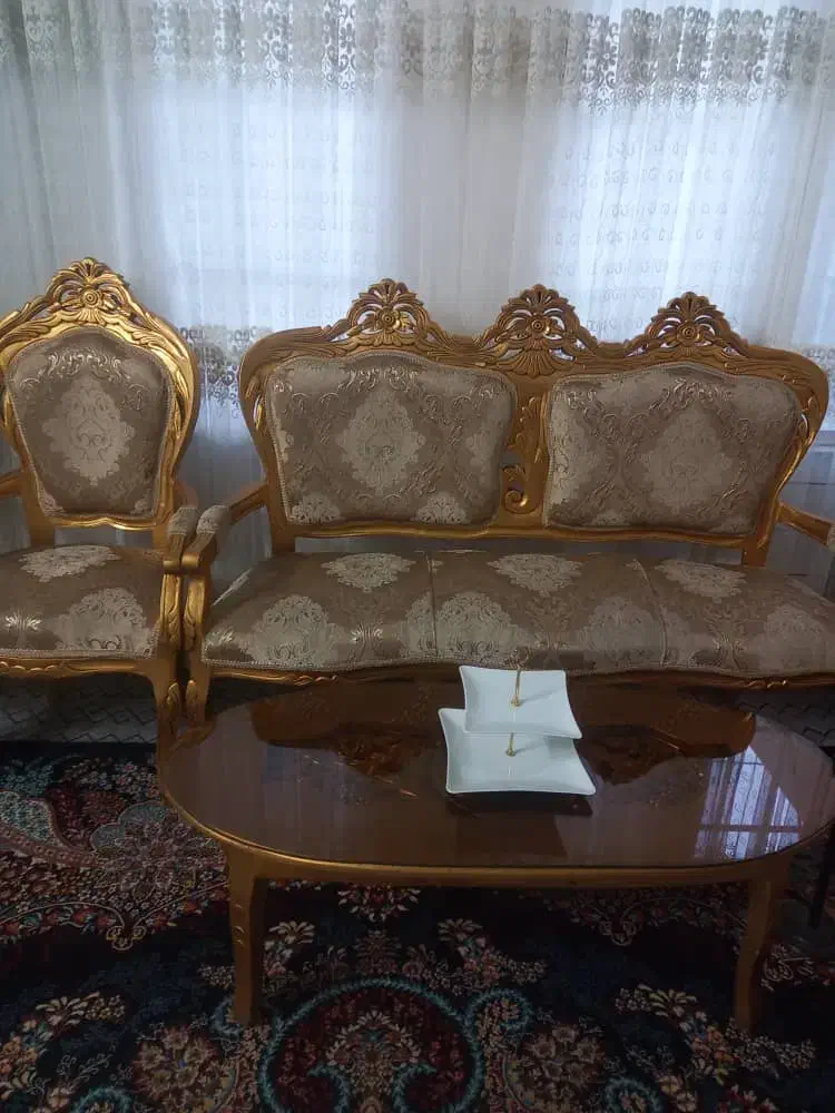 مبل هشت نفره ۲۰ تومن|مبلمان خانگی و میز عسلی|کاشان, فاز ۱ ناجی آباد|دیوار