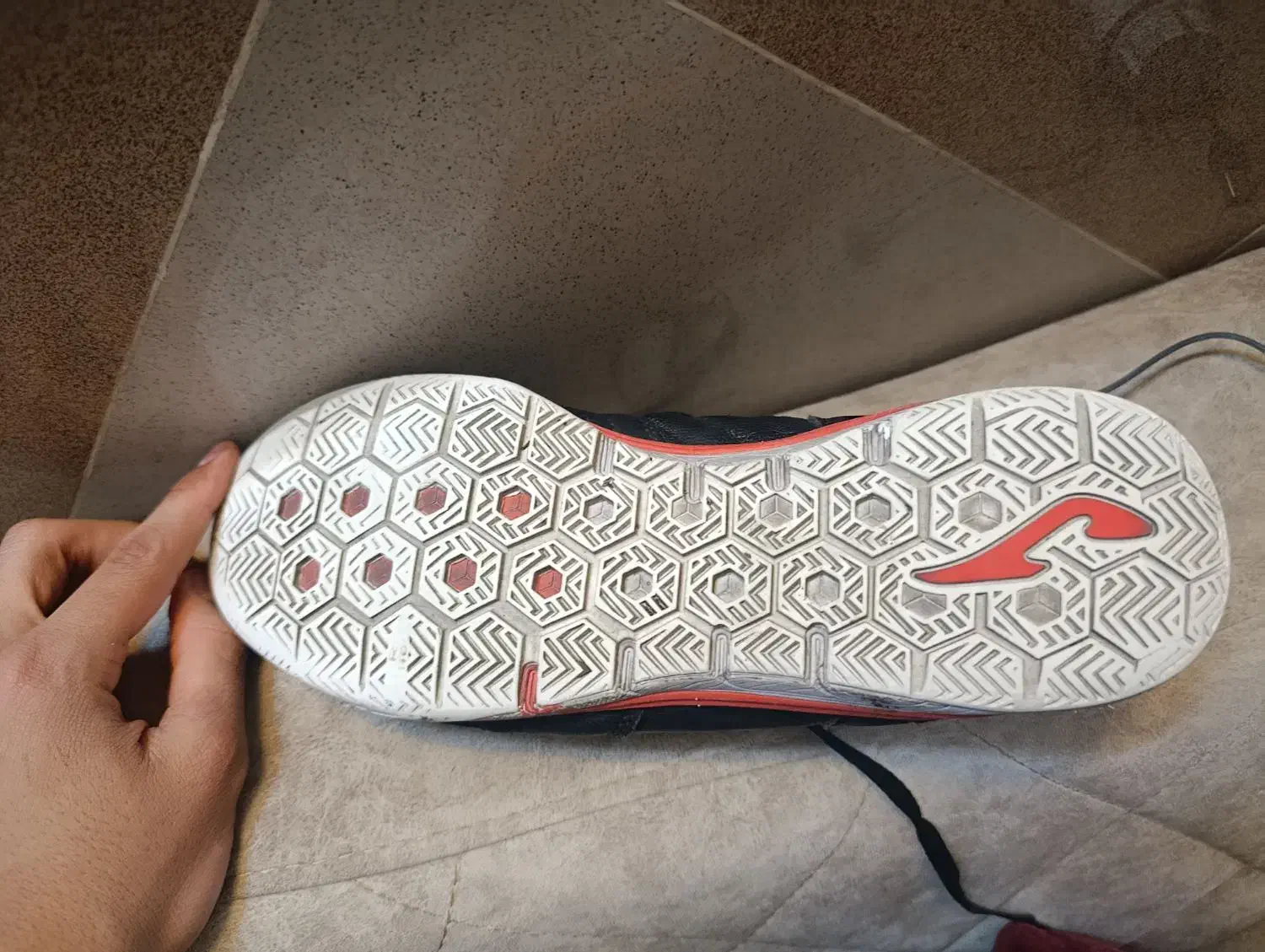 کفش فوتسال جوما|کیف، کفش، کمربند|قم, بلوار امین و ساحلی|دیوار