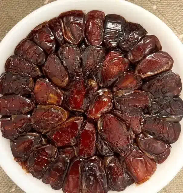 کارگر خرما پاک کن|استخدام صنعتی، فنی، مهندسی|برازجان, |دیوار