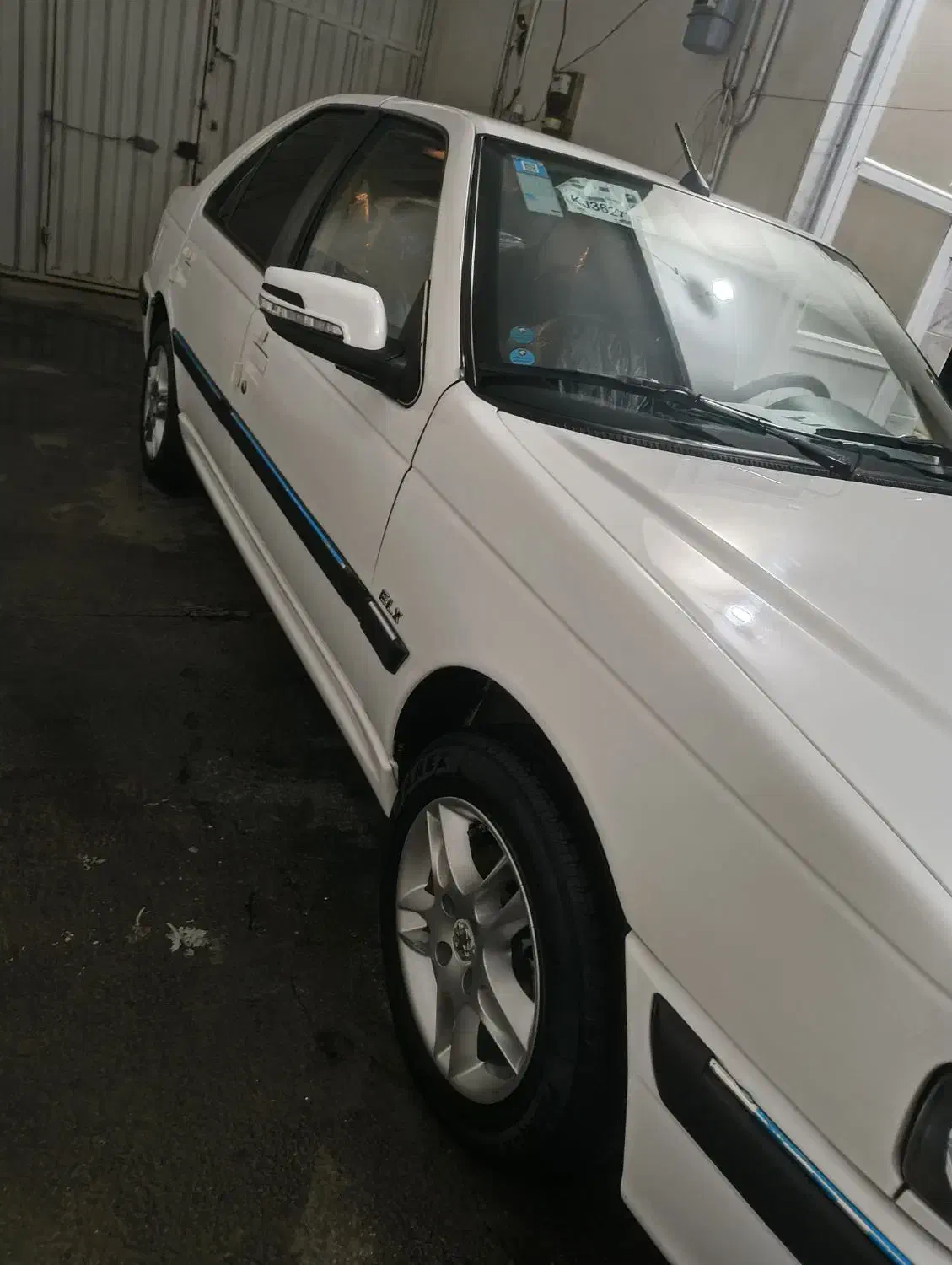 پژو پارس سفارشی ELXفول مدل اخر402بی رنگ|خودرو سواری و وانت|تهران, زنجان جنوبی|دیوار