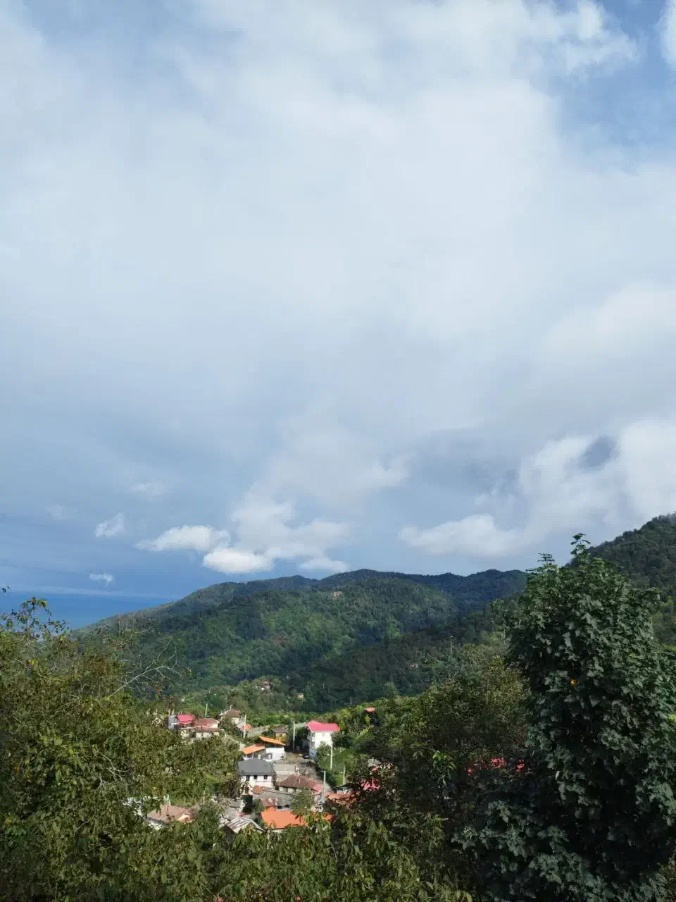 کلبه دوخوابه جکوزی باتراس قاسم نژاد۲|اجارهٔ کوتاه‌مدت ویلا و باغ|چابکسر, |دیوار