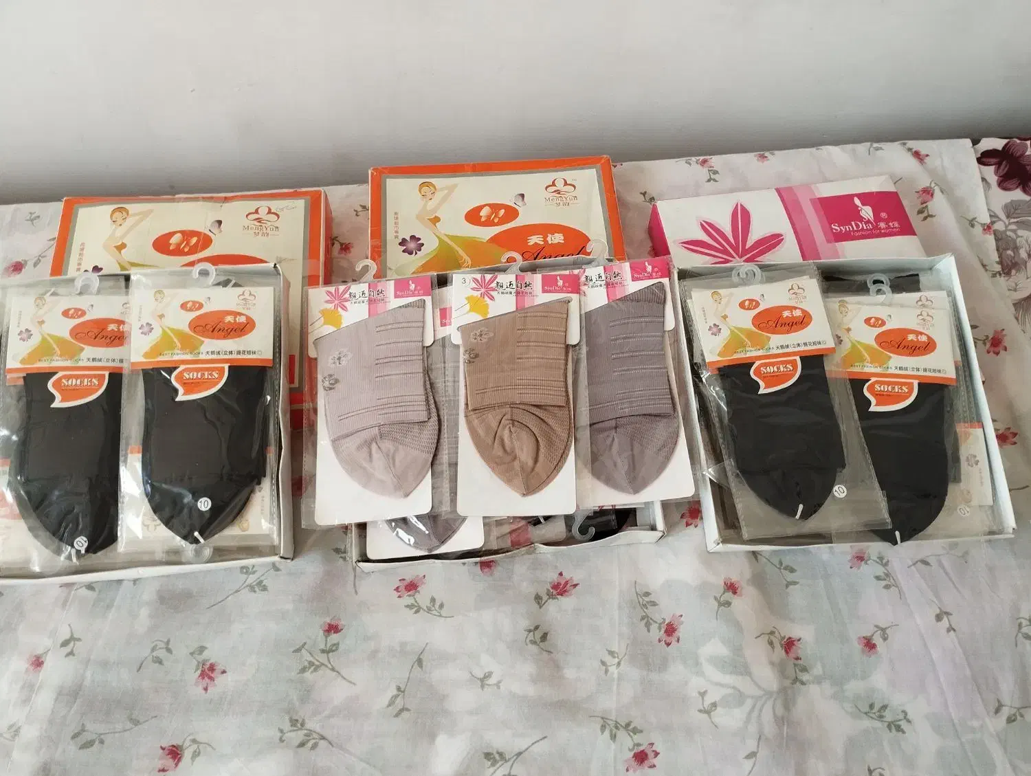 جوراب زنانه استرج خارجی (فروش جینی)|لباس|پرند, فاز ۱|دیوار