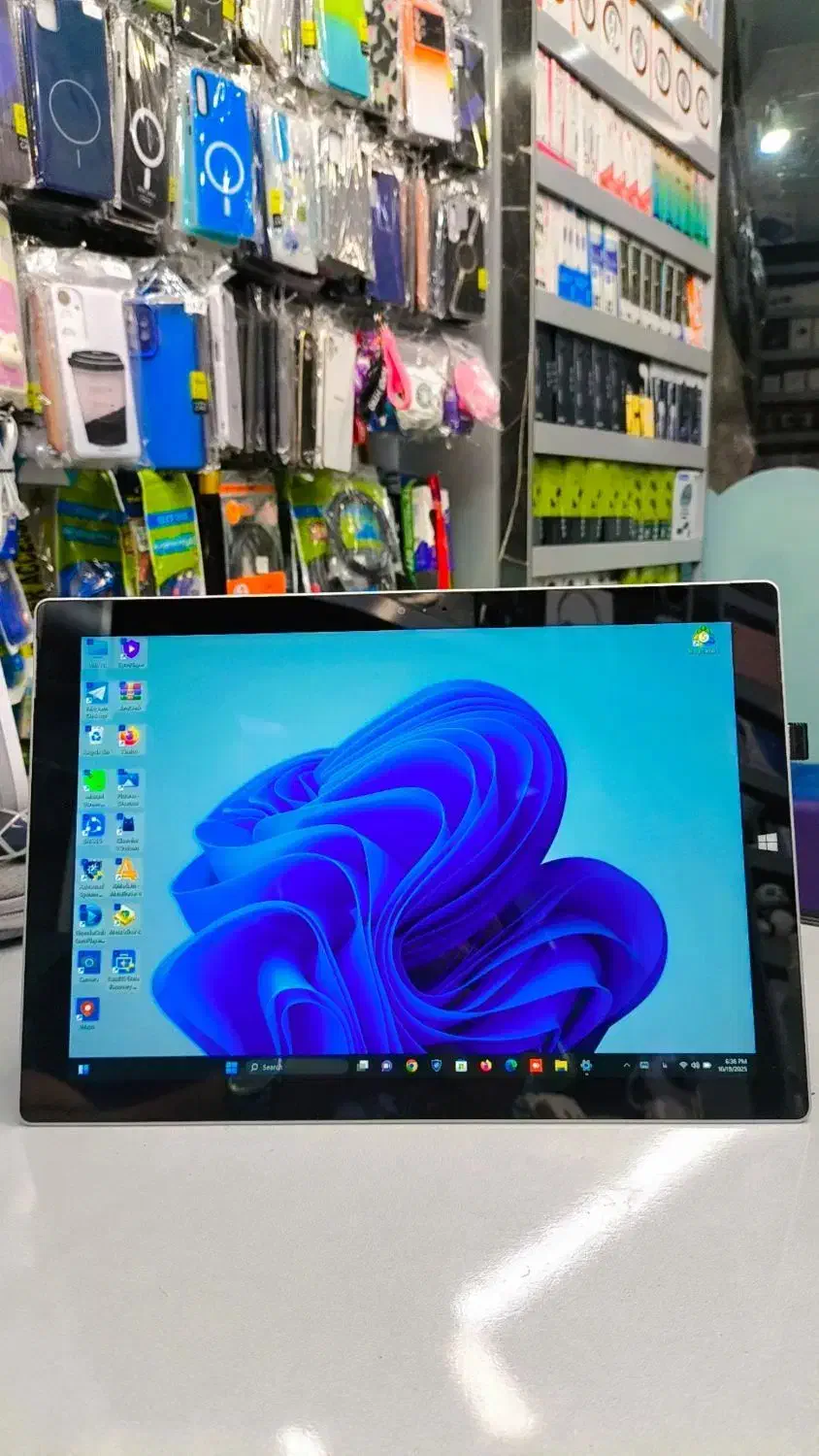 Surface پرو 3|رایانه همراه|دامغان, |دیوار