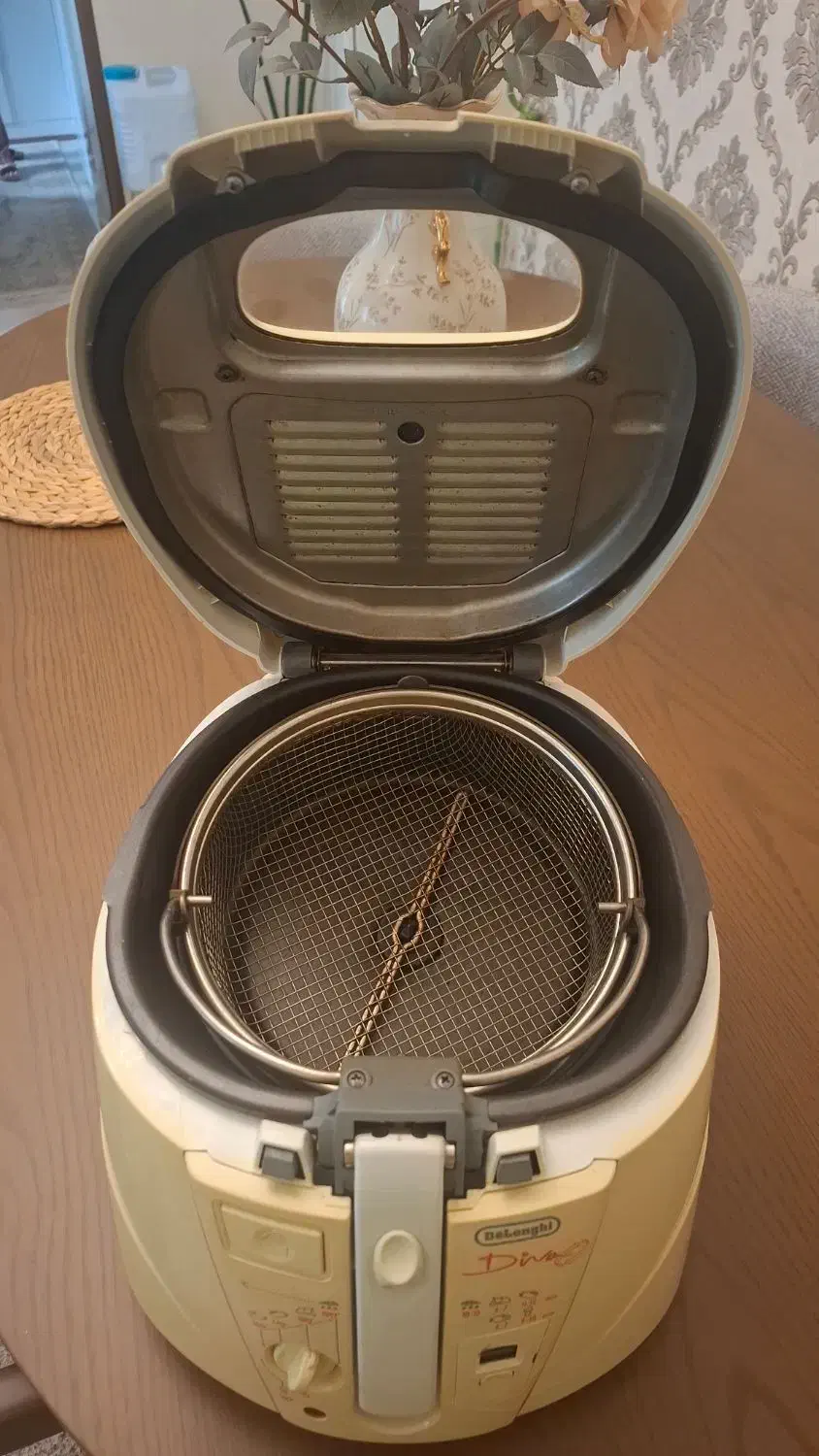 سرخ کن ( با روغن ) خانگی برند دلونگی ایتالیا|اجاق گاز و لوازم برقی پختوپز|رشت, استادسرا|دیوار