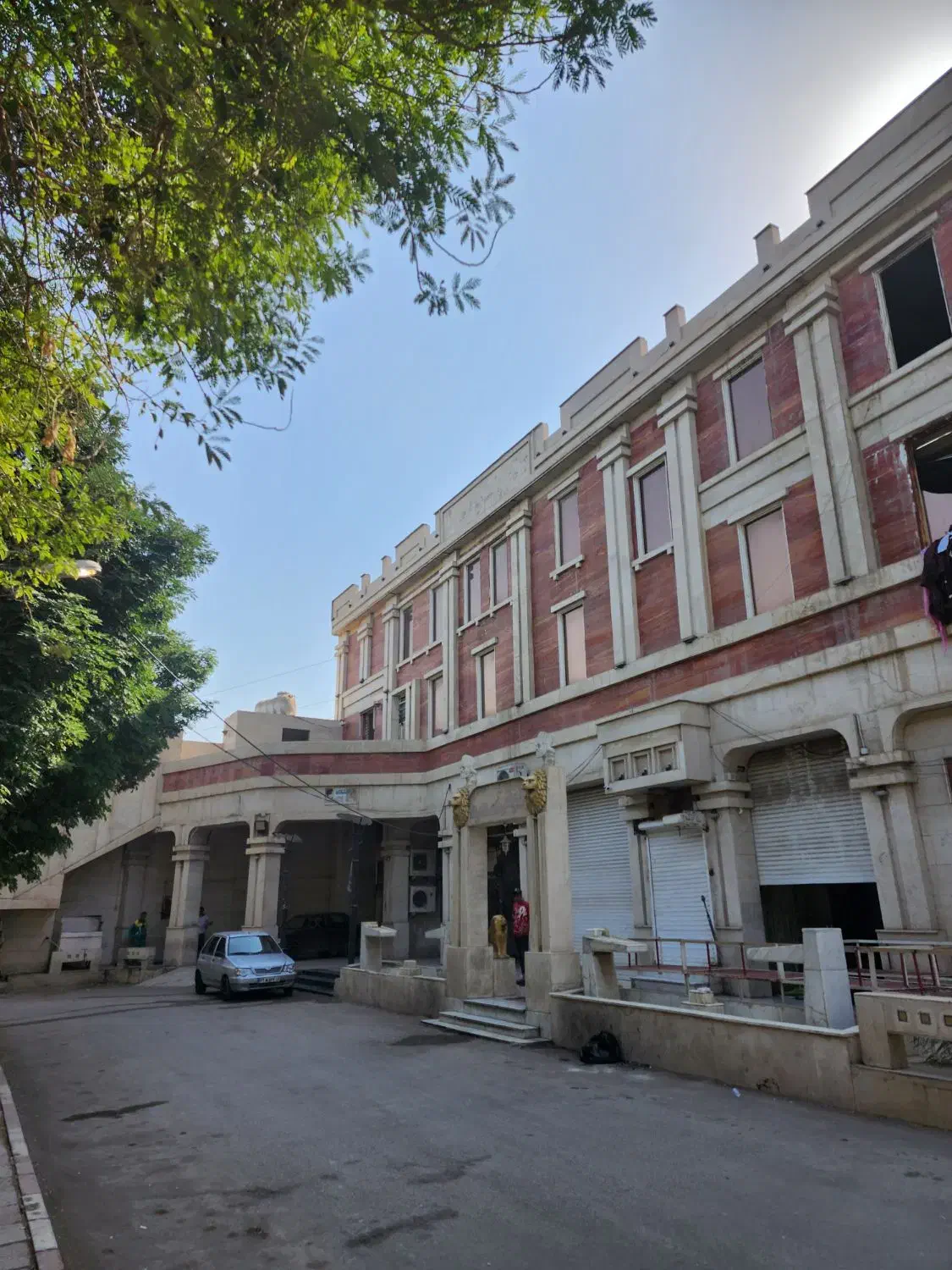 مغازه 25 متری جهت اجاره|اجارهٔ مغازه و غرفه|اهواز, بیست متری شهرداری|دیوار