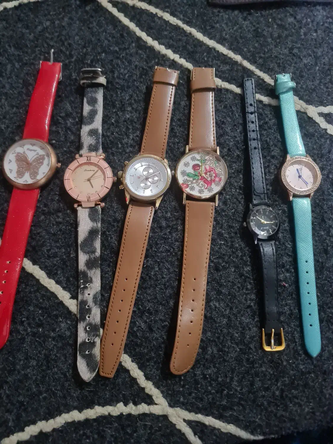 ساعت مچی|ساعت|مشهد, طبرسی شمالی|دیوار