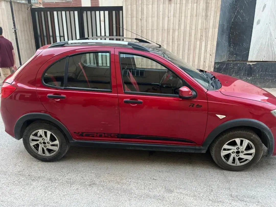 کوییک R قرمز مشکی مدل 98|خودرو سواری و وانت|اصفهان, ملکشهر|دیوار