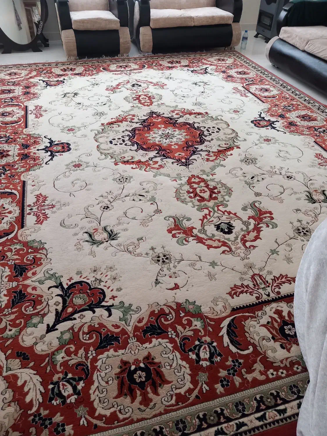 فرش ۱۲متری قدیمی طرح دستبافت|فرش|کرمانشاه, |دیوار