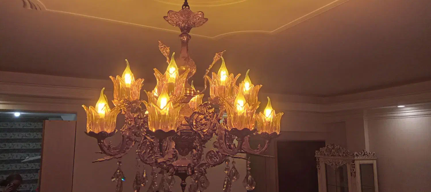 لوستر ۱۶ شعله برنجی|لوستر و چراغ آویز|تهران, والفجر (افسریه)|دیوار