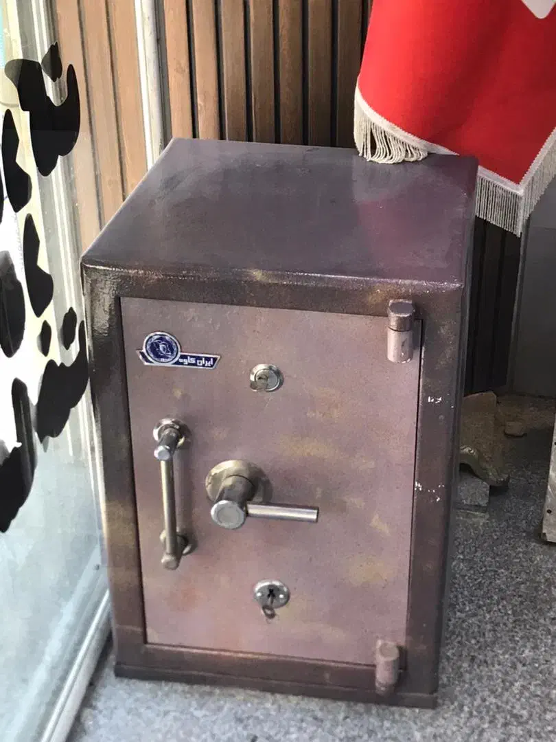 گاوصندوق 350کوتاه|دفتر کار|قدس, شهر‌قدس|دیوار