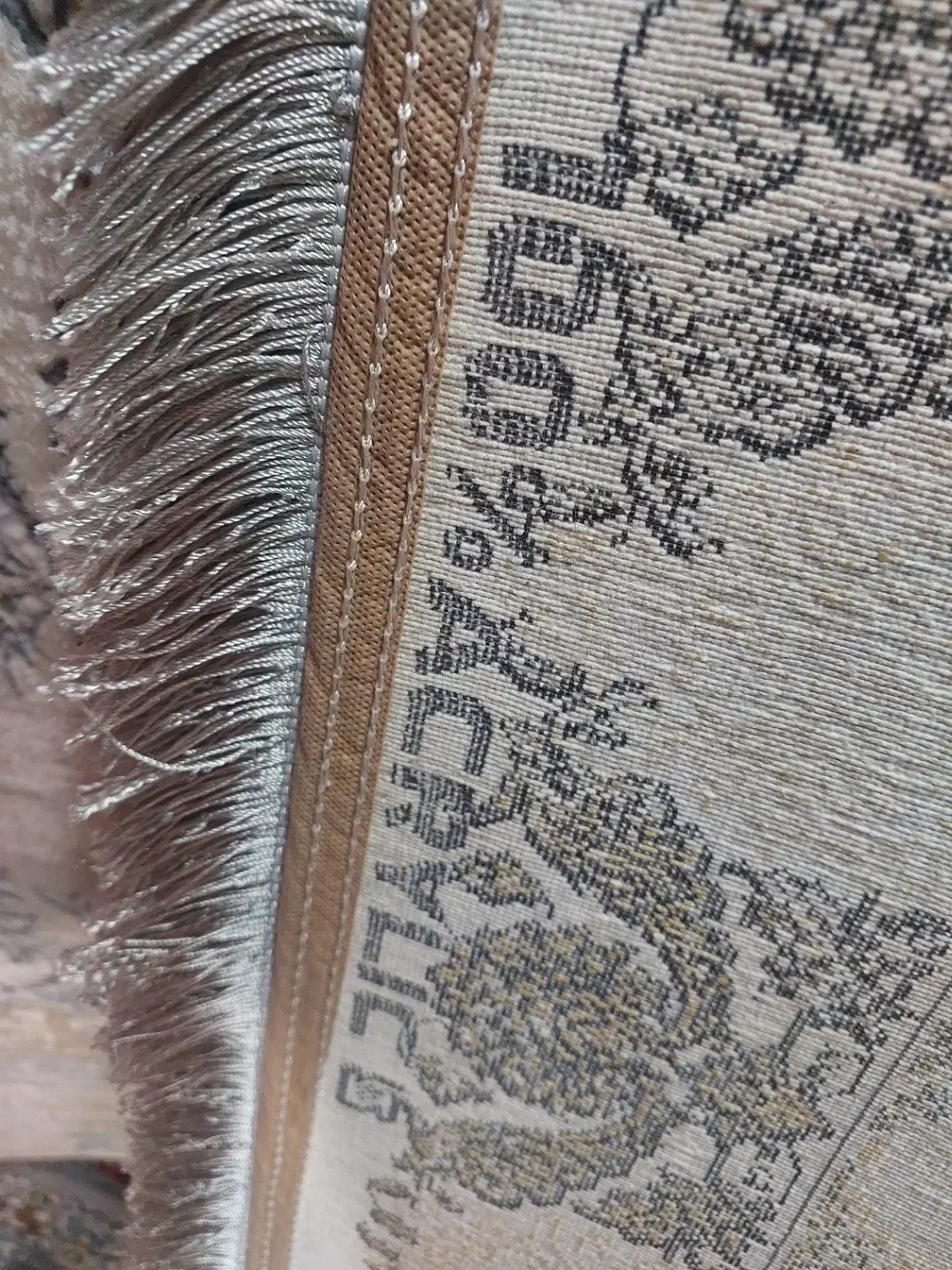 4عدد6متری 700شانەتراکم 2550اکرلیک|فرش|مهاباد (آذربایجان غربی), |دیوار