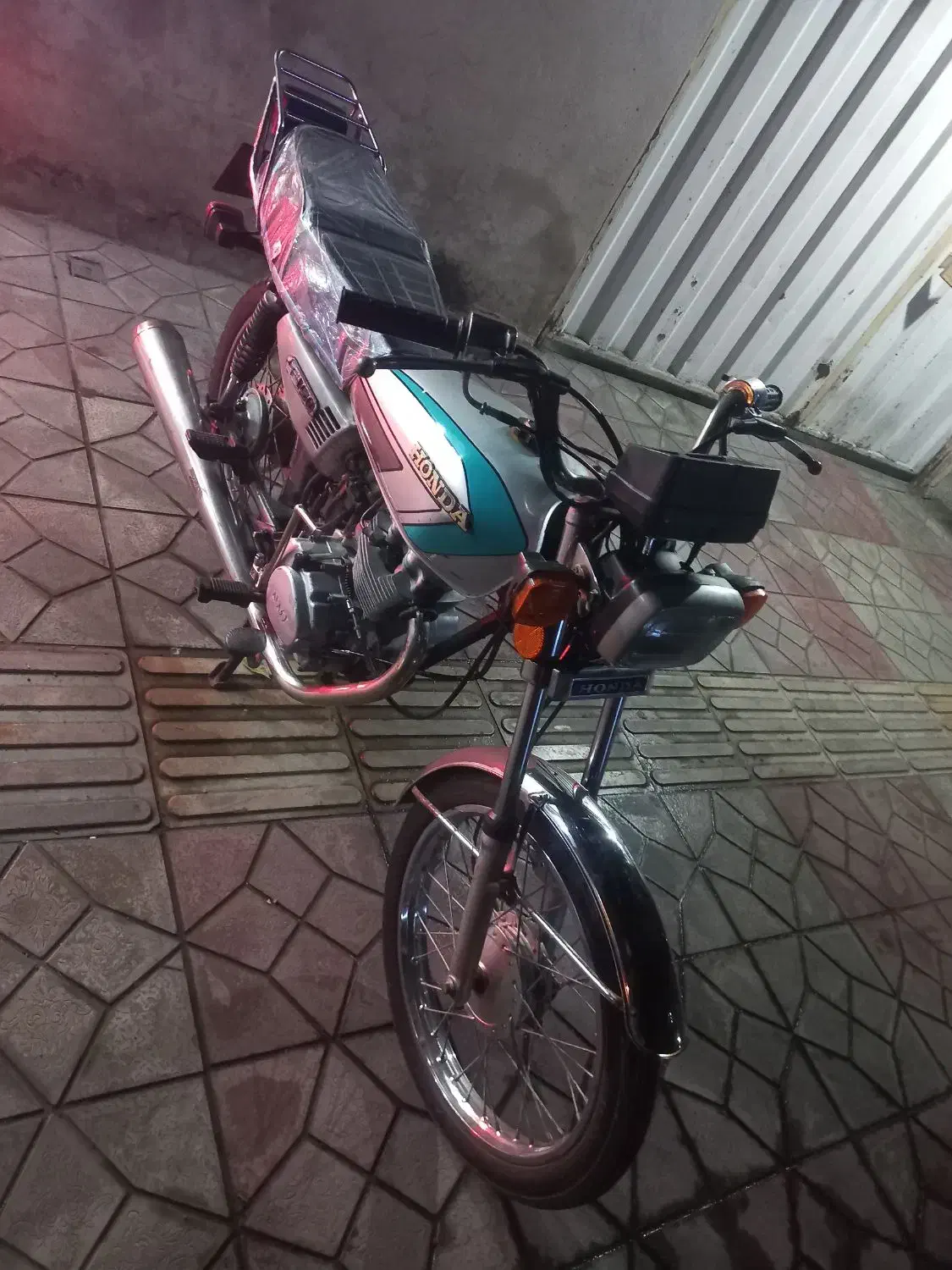 موتور سیکلت نامی ۱۲۵ استارتی مدارک کامل|موتورسیکلت|قائمشهر, |دیوار