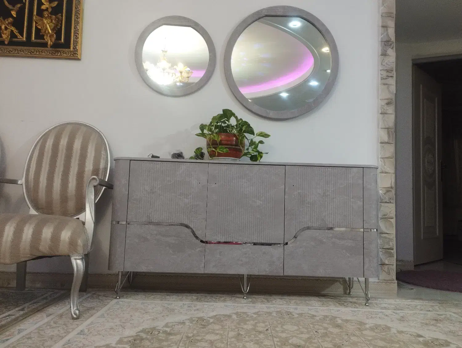 آینه کنسول و میز تی وی و جاکفشی|بوفه، ویترین، کنسول|پردیس, فاز ۲|دیوار