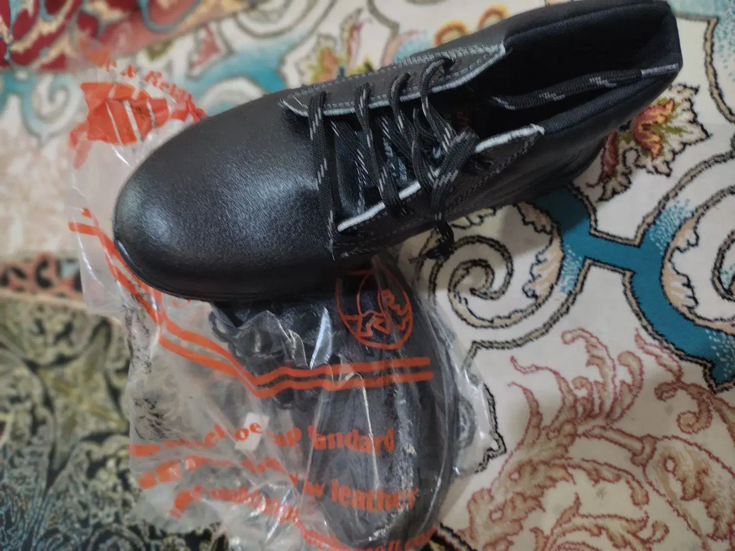 کفش ایمنی|کیف، کفش، کمربند|شوشتر, |دیوار