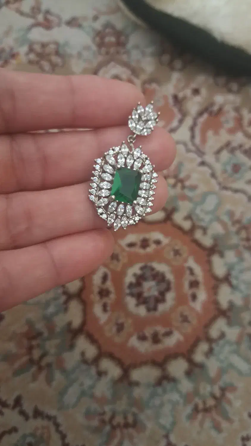 پلاک نقره و گوشواره نقره|جواهرات|تهران, میرداماد|دیوار